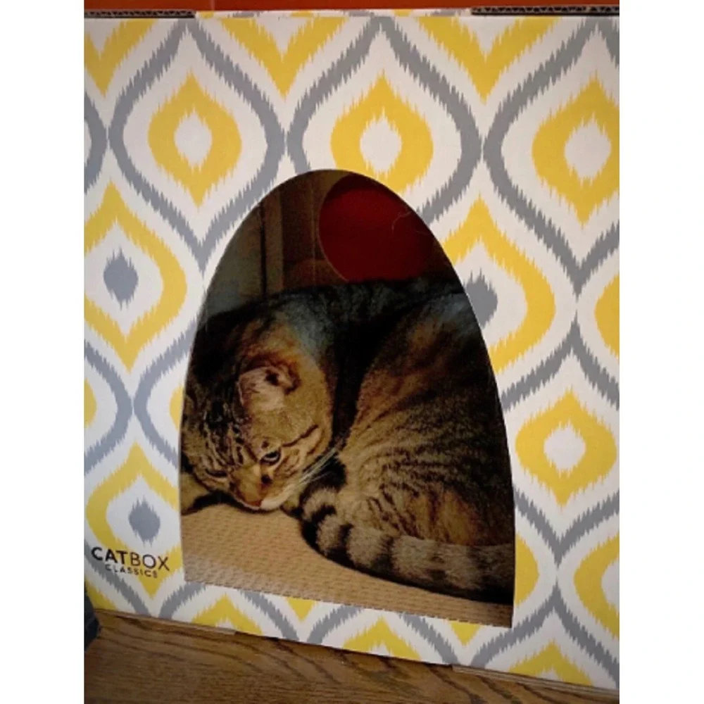 Meow Yellow Cat House with Scratcher, Cat Condo, Cardboard Cat‎ Playhouse